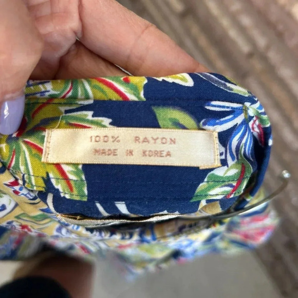 Campia Moda Vintage Hawaiian Floral Landscape 100% Rayon Camp Shirt Size Medium - Picture 6 of 7